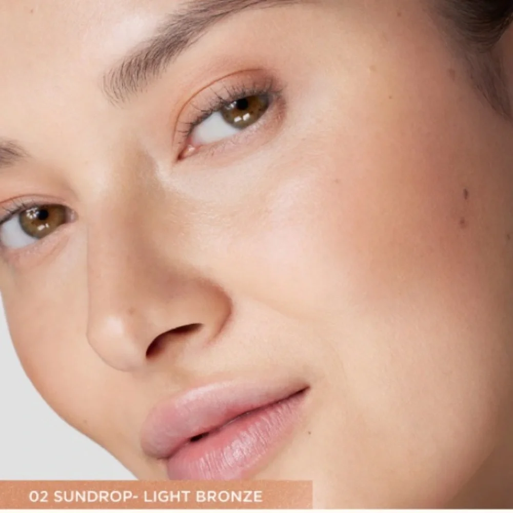 LAURA MERCIER Tinted Moisturizer Bronzer - 02 SUNDROP